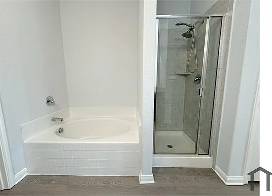 2950 Parker Rd — Photo 11