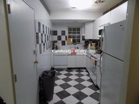 125 Lake Shore Rd, Brighton, MA