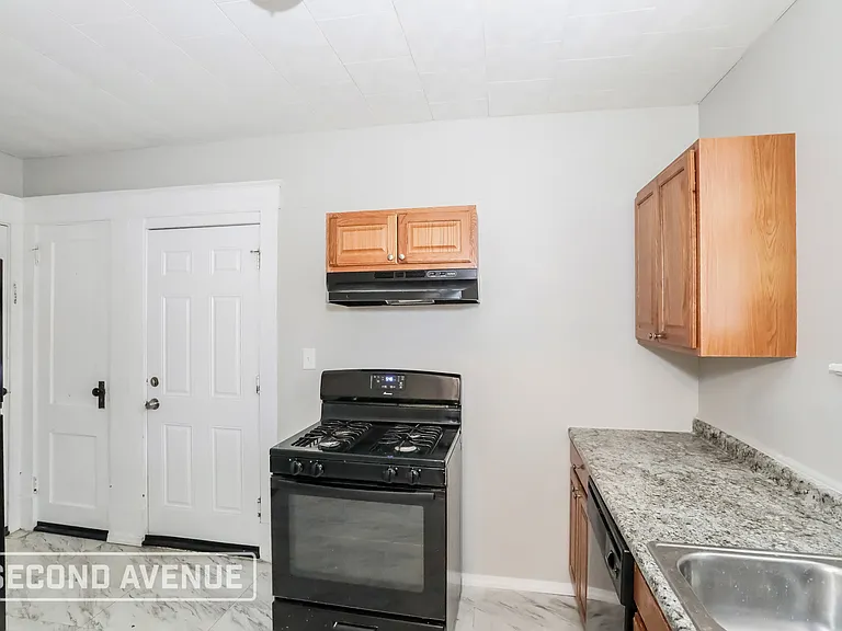 4055 Palos St — Photo 10