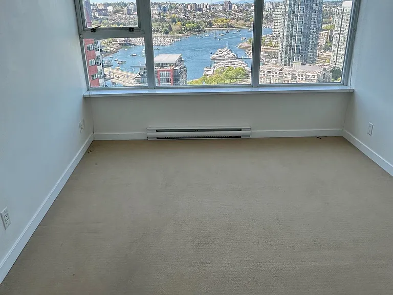 33 Smithe St #3005 — Photo 4
