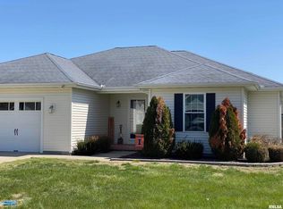 314 W Beacon Ct, Mount Vernon, IL