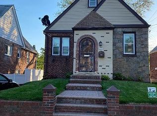 62 Garden St, Valley Stream, NY 11581