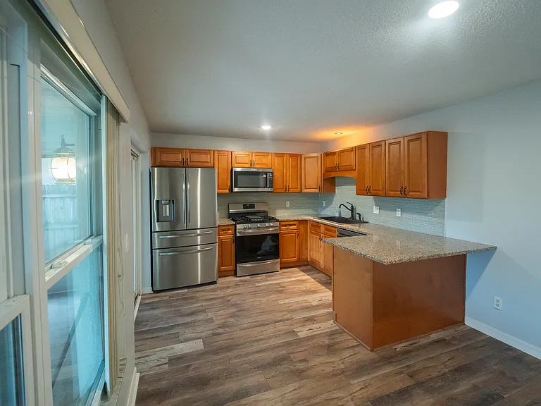 Upgraded cabinets