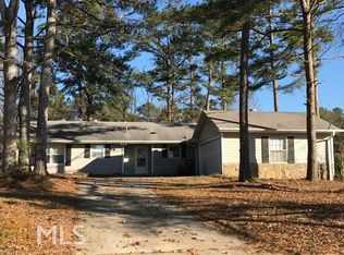 134 Overlook Ct, Ellenwood, GA 30294