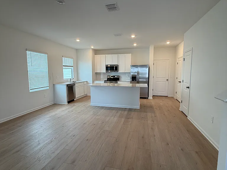 5175 Loyalty Dr — Photo 8