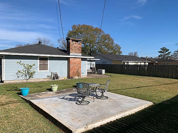 3rd image of 119 30th St