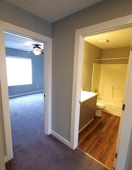 454 N 18th Ave — Photo 12