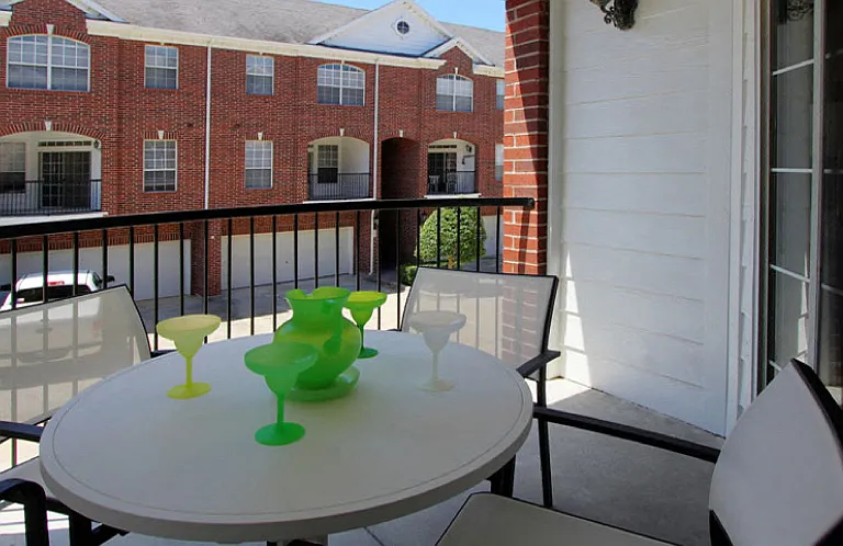 824 Bering Dr — Photo 18