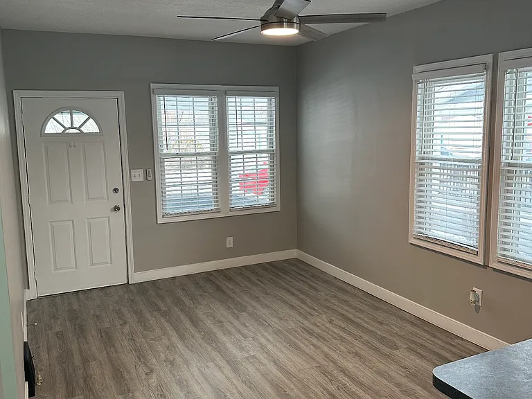 629 Webb Ave SW — Photo 7
