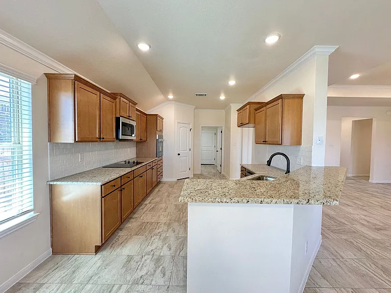 905 Galloway Dr — Photo 13