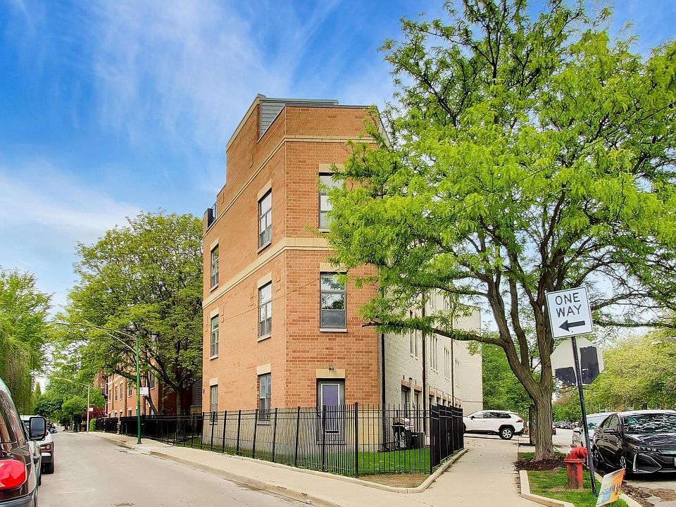1st image of 2300 W Bloomingdale Ave APT B