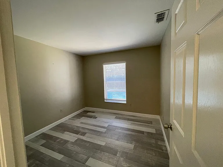 9303 Rockrose Dr — Photo 65