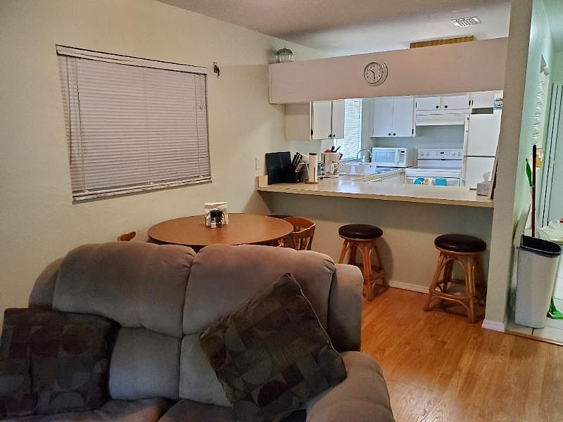 2nd image of 8101 Country Rd Unit 204