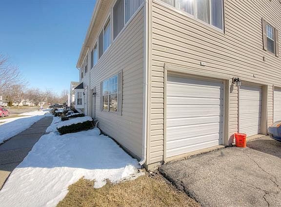 3rd image of 193 Neptune Dr #1