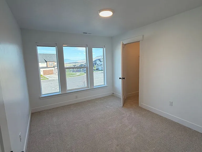 1482 W Russo Dr — Photo 20