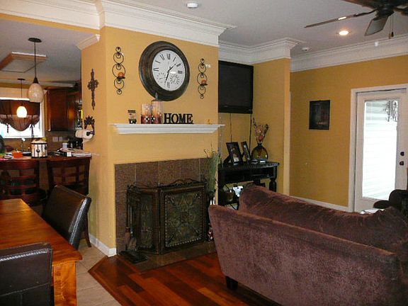 4th image of 218 Beaconwood Dr
