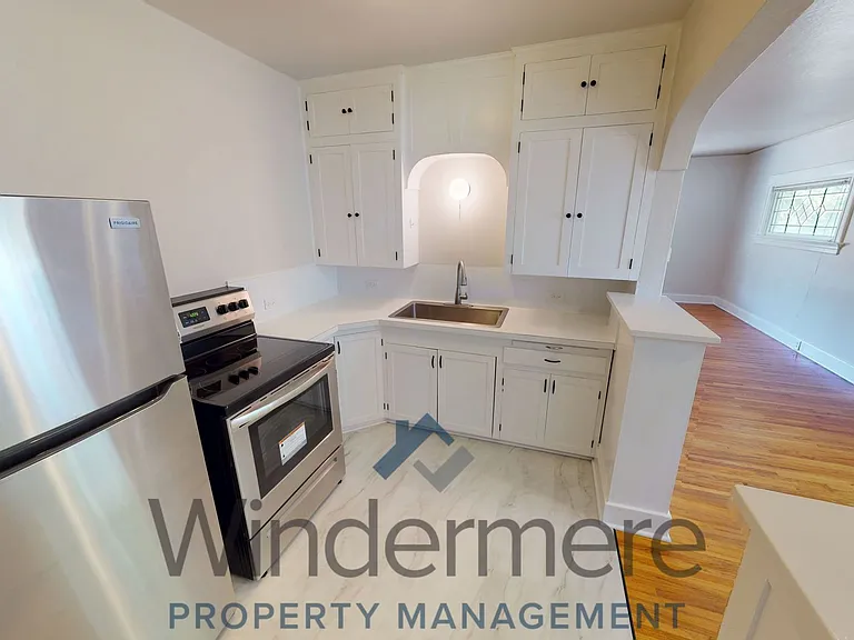 601 E Alder St — Photo 6