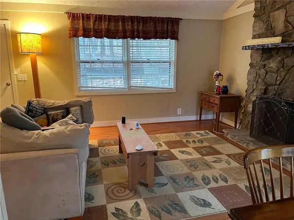 19 Robins Nest, Jasper, GA 30143