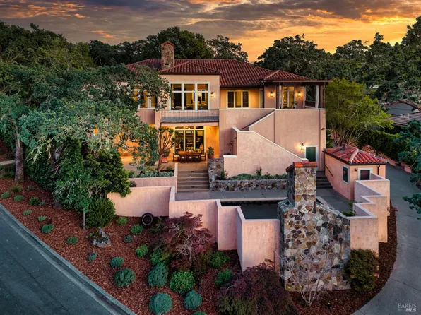 418 Saint Andrews Drive, Napa, CA 94558