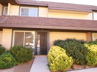 6222 Meadow View Ln, Spring Valley, NV 89103