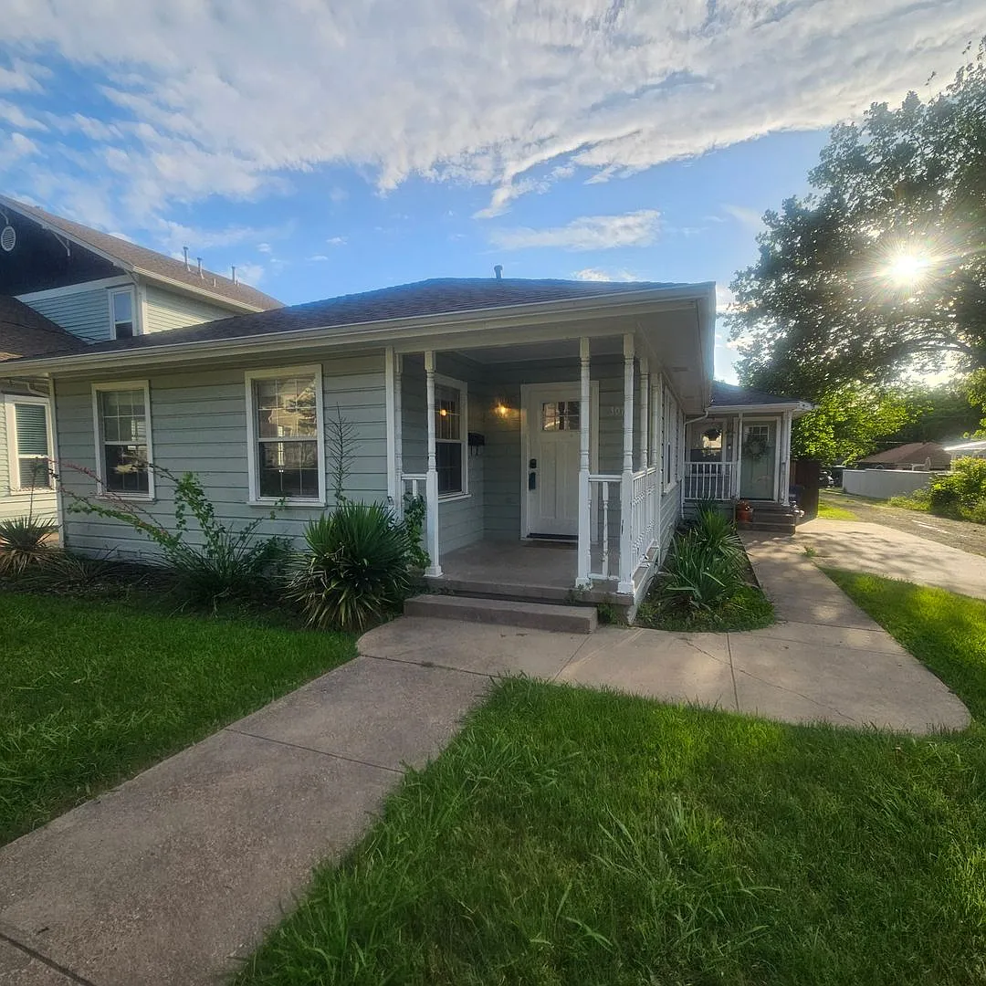Bradley Duplex — Photo 2