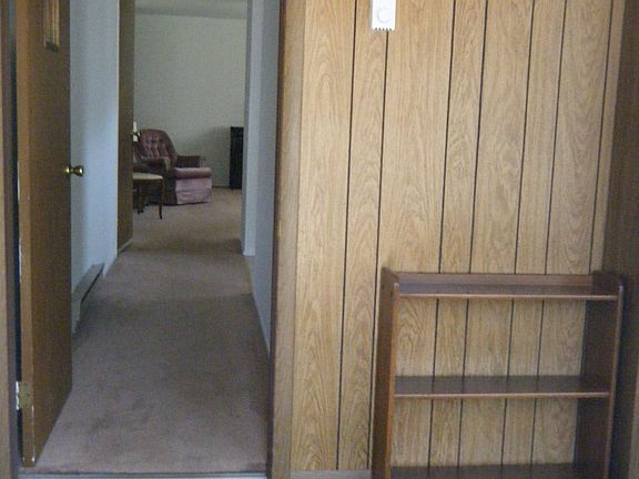 2nd image of 123 B Hudson Pkwy