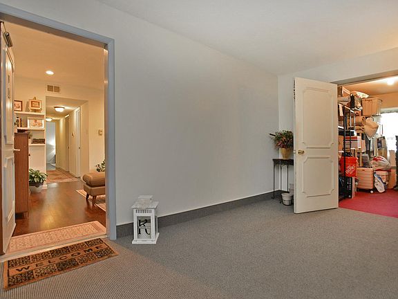 4th image of 1716 Mayenne Ct APT F