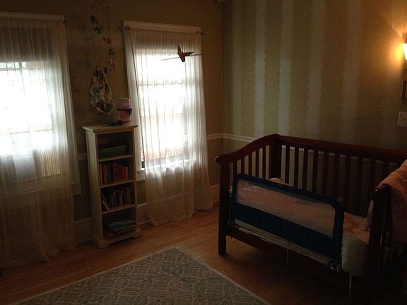 3rd image of 2709 N Farwell Ave