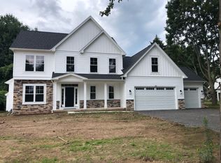 339 Mill Rd, Rochester, NY 14626