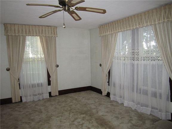 5th image of 9737 W 93rd St S