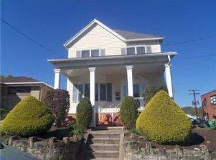 425 Union St, California, PA 15419