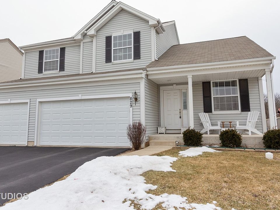 1st image of 829 Singing Hills Dr