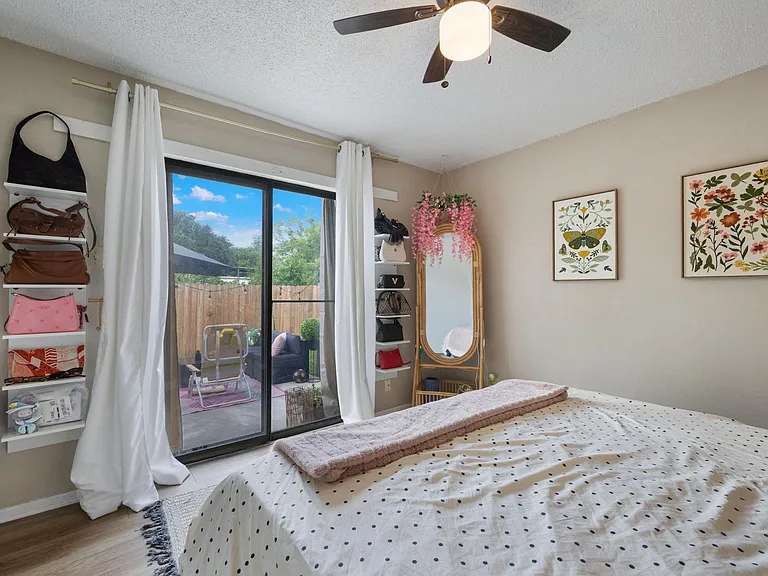 8317 Forest Ridge Dr — Photo 14