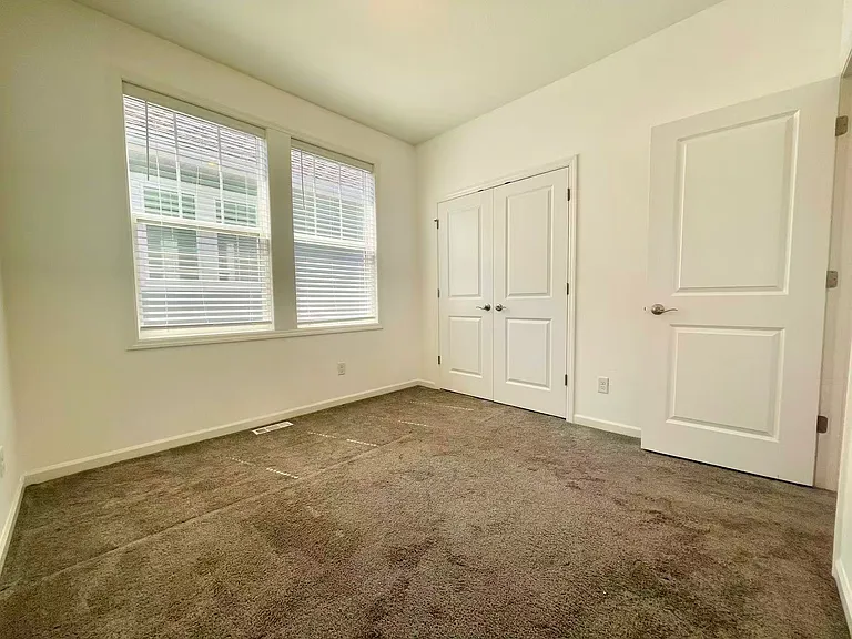 8018 Forestview Ln N — Photo 16