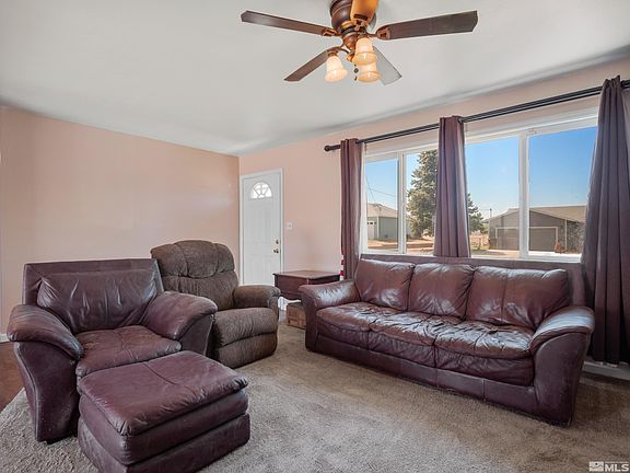 5th image of 1368 Jobs Peak Dr