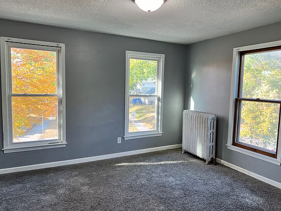 4th image of 2316 Logan Ave N APT 2