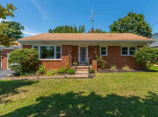 421 Sterling St, Staunton, VA 24401