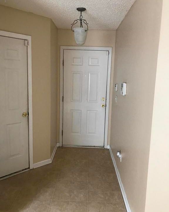 1st image of 2931 Centerwood Dr N