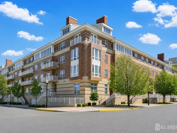 368 Rector St Unit 414, Perth Amboy, NJ 08861