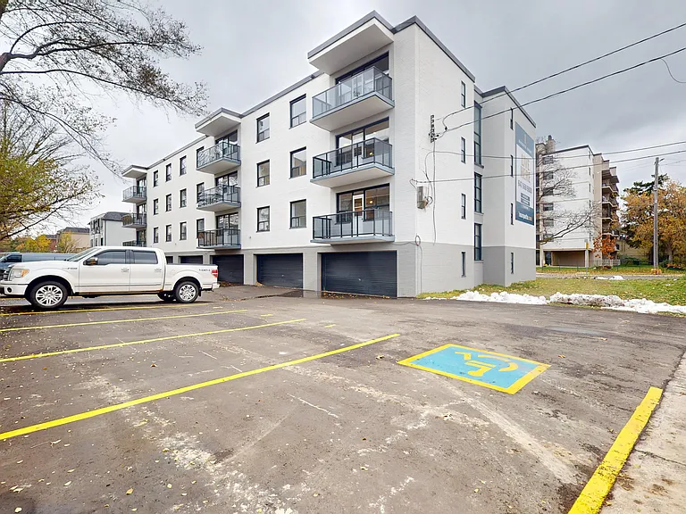 1 Marquette Ave — Photo 12