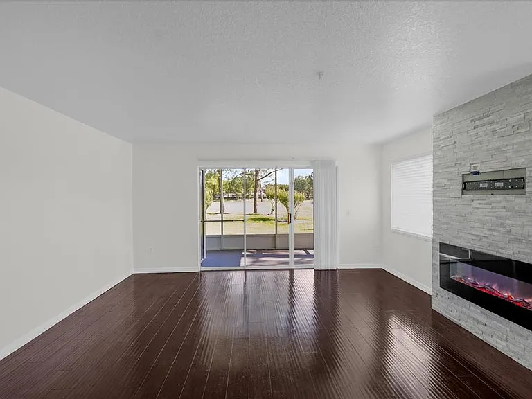 13953 Fairway Island Dr #618 — Photo 4