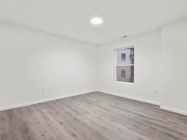 12 E Ferry St #3B — Photo 6