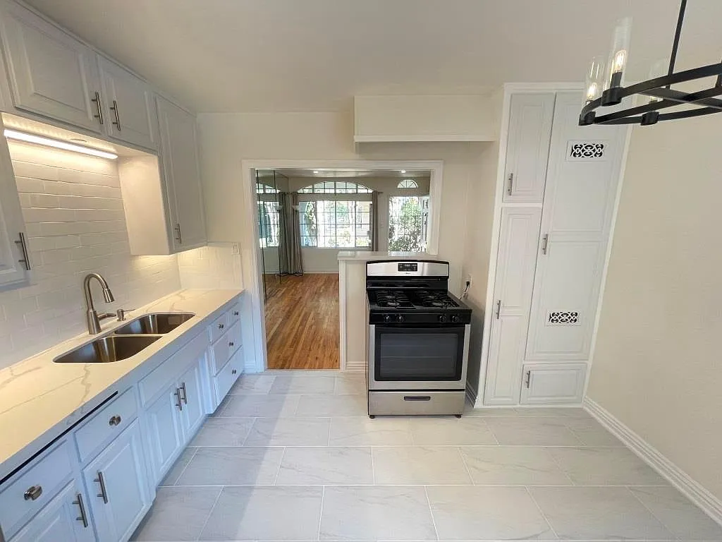 5701 Tilden Ave — Photo 2