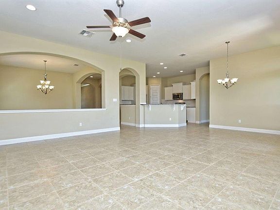 4th image of 3805 Hidden Harbor Dr