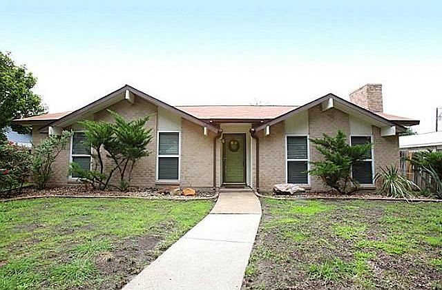 1st image of 3416 Garner Ln