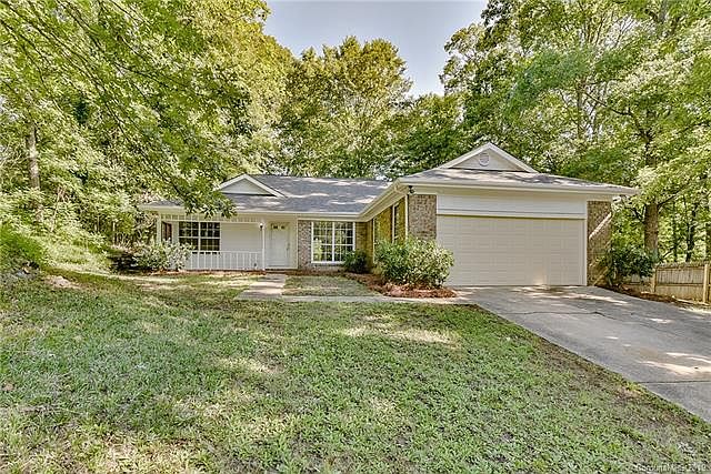 1st image of 11815 Lansbury Ct
