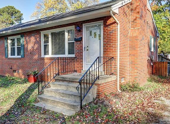 3rd image of 1423 Yeardley Dr
