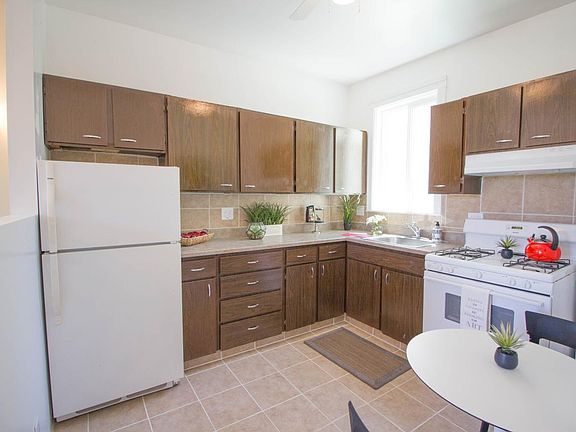 2nd image of 179 Dolores St