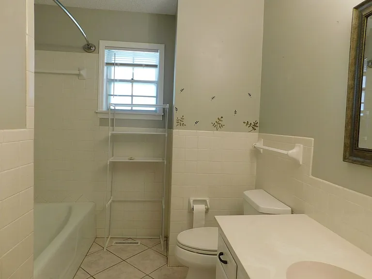 7800 Meadow Dr — Photo 5