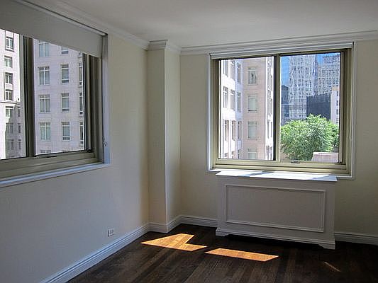 3rd image of 30 W 63rd St APT 10D